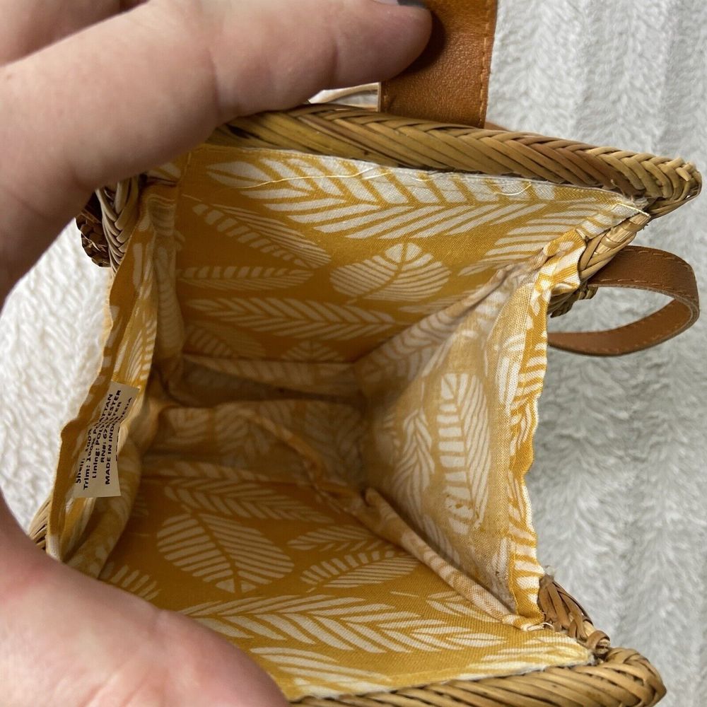 Woven Crossbody Phone Bag in Tan - Picture 5 of 10